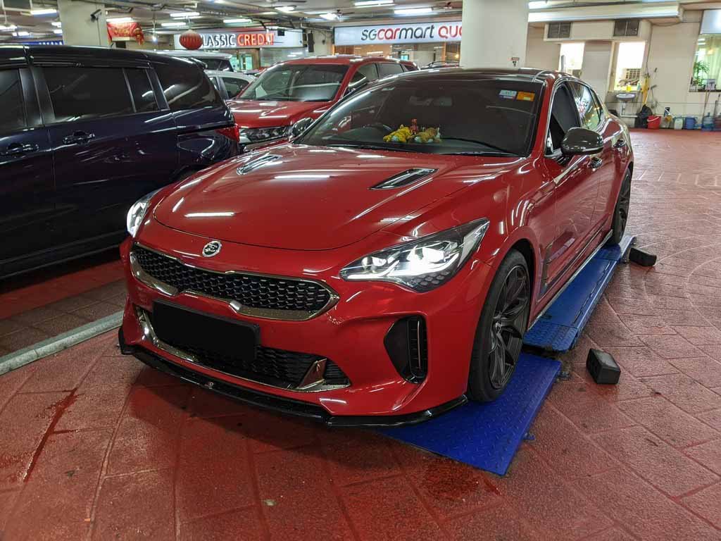 Kia Stinger 2.0A 2wd Sunroof