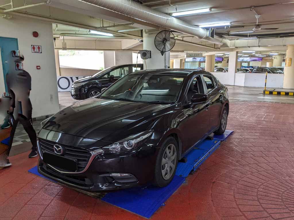 Mazda 3 Sedan 1.5 At Eu6