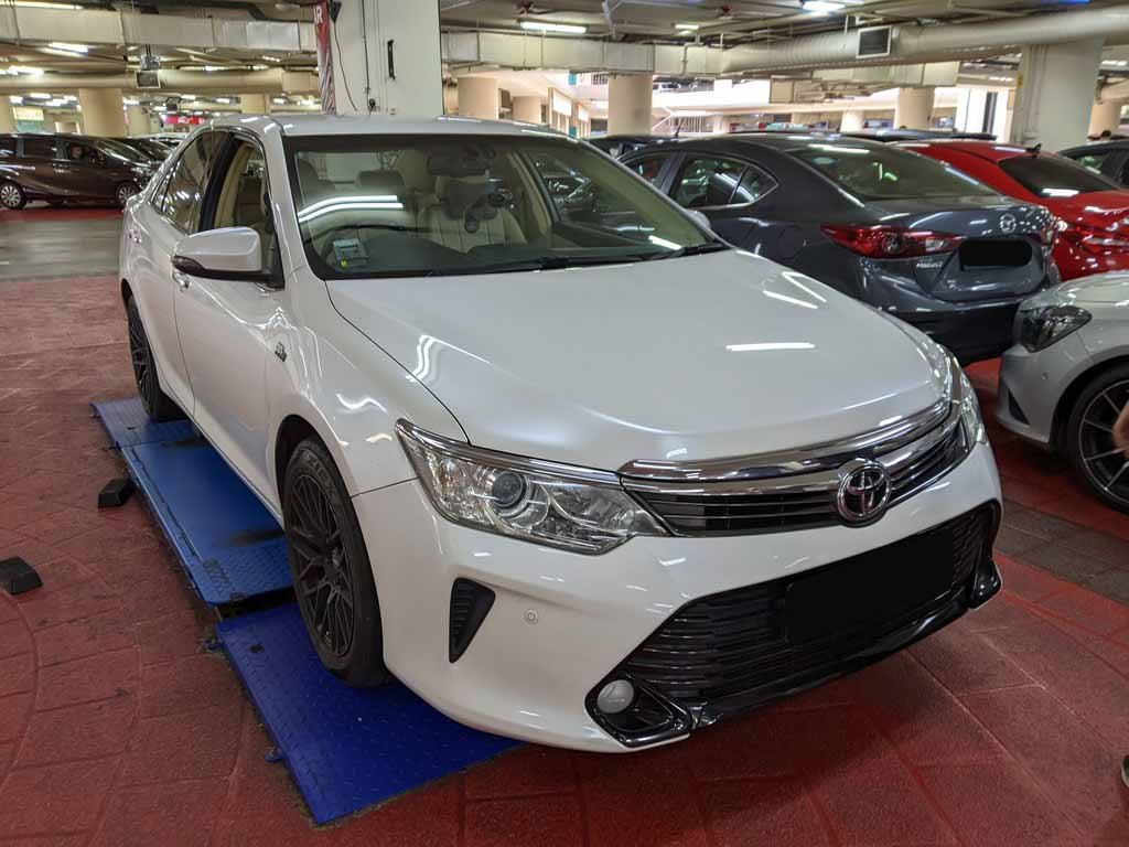 Toyota Camry 2.5 Auto