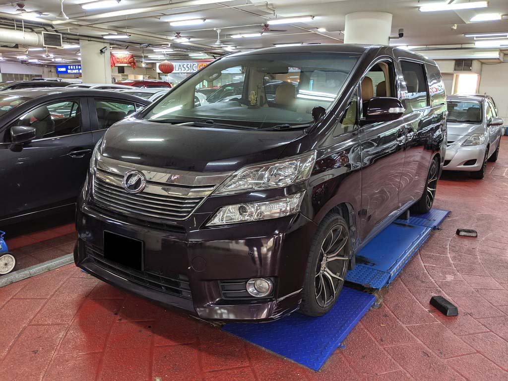 Toyota Vellfire 2.4X A