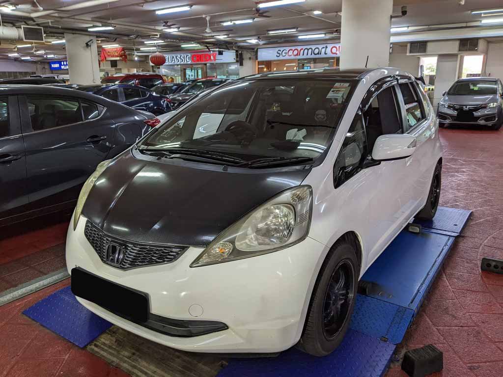 Honda Fit 1.3G Skyroof A (COE TILL 10/2024)