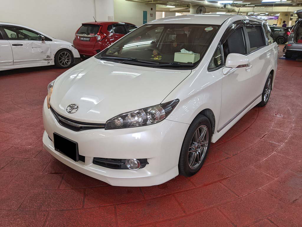 Toyota Wish 1.8 CVT