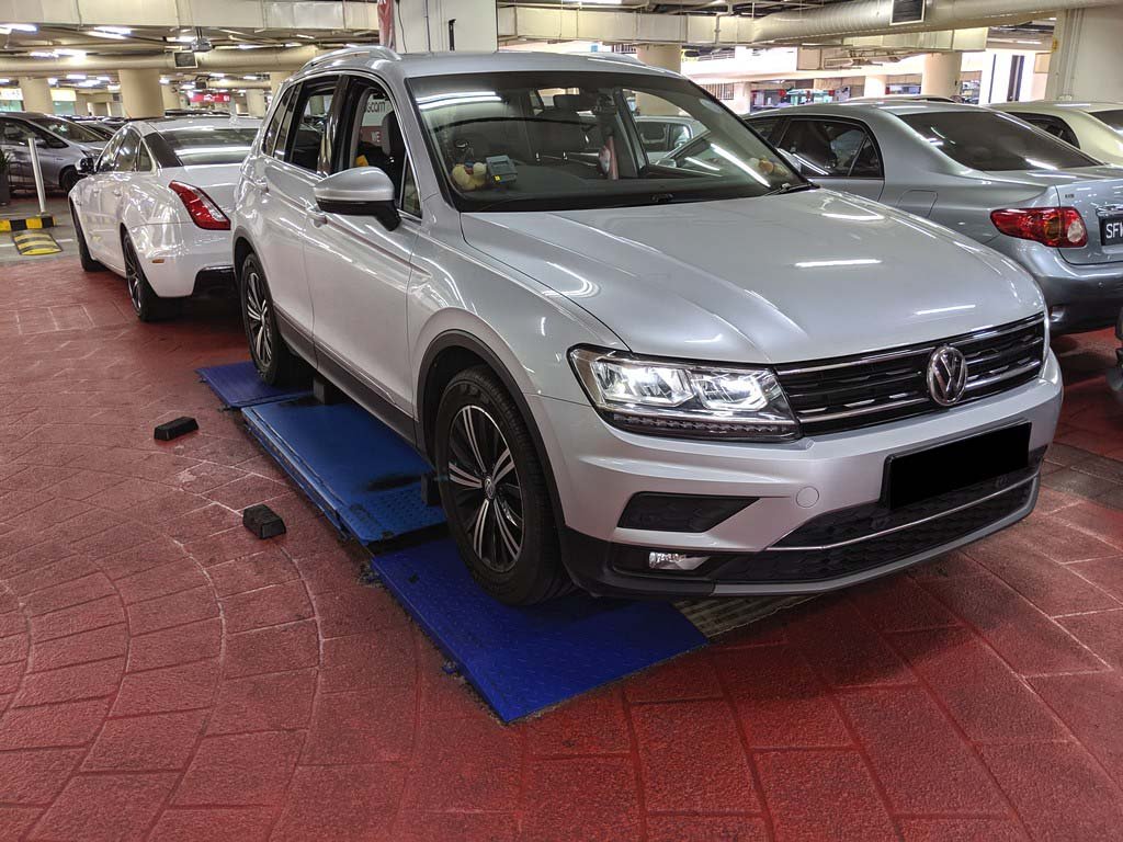 Volkswagen Tiguan 1.4 TSI HL STD Roof