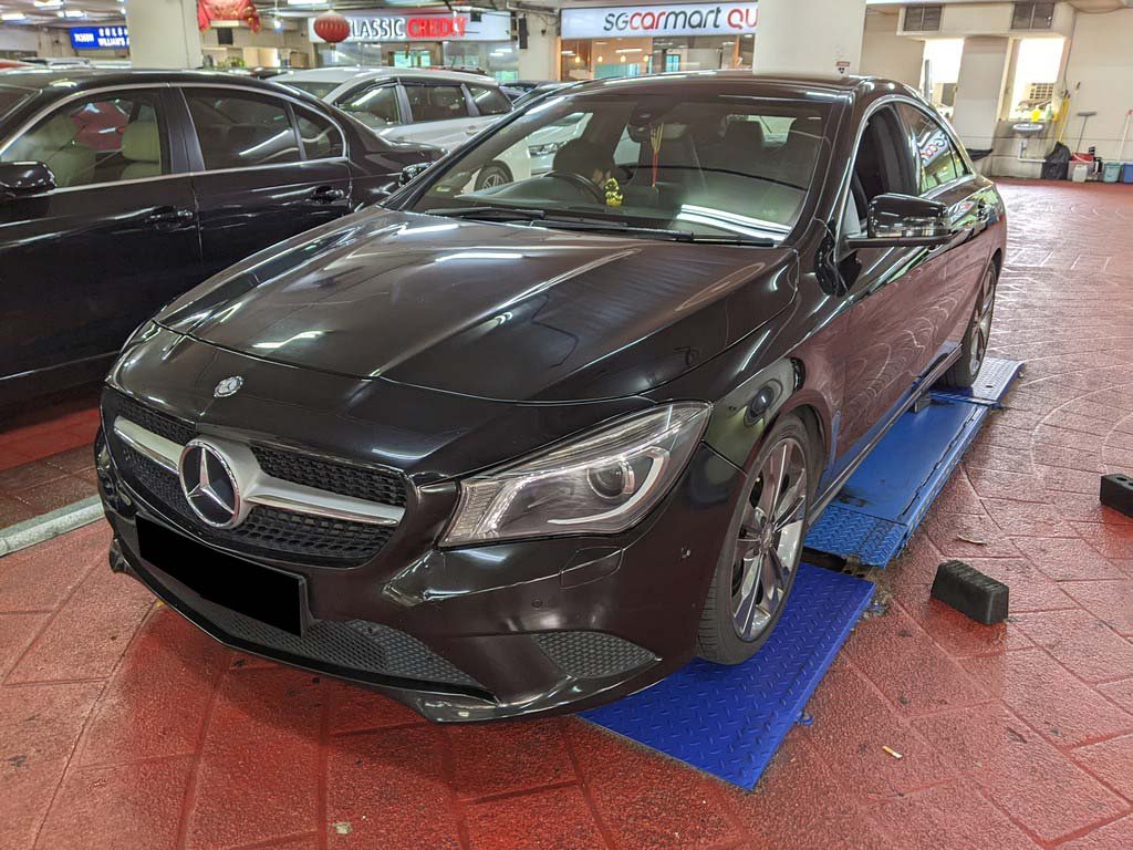 Mercedes Benz CLA180 (R18 BI)