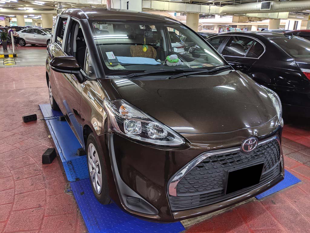 Toyota Sienta 1.5X CVT