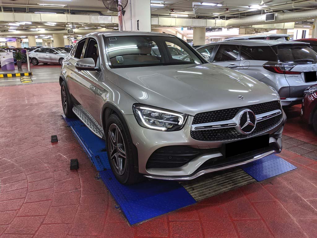 Mercedes Benz GLC300 4Matic Coupe (R19 LED)