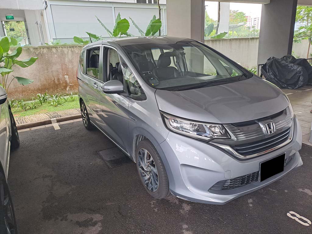 Honda Freed 1.5G Auto (Hybrid)