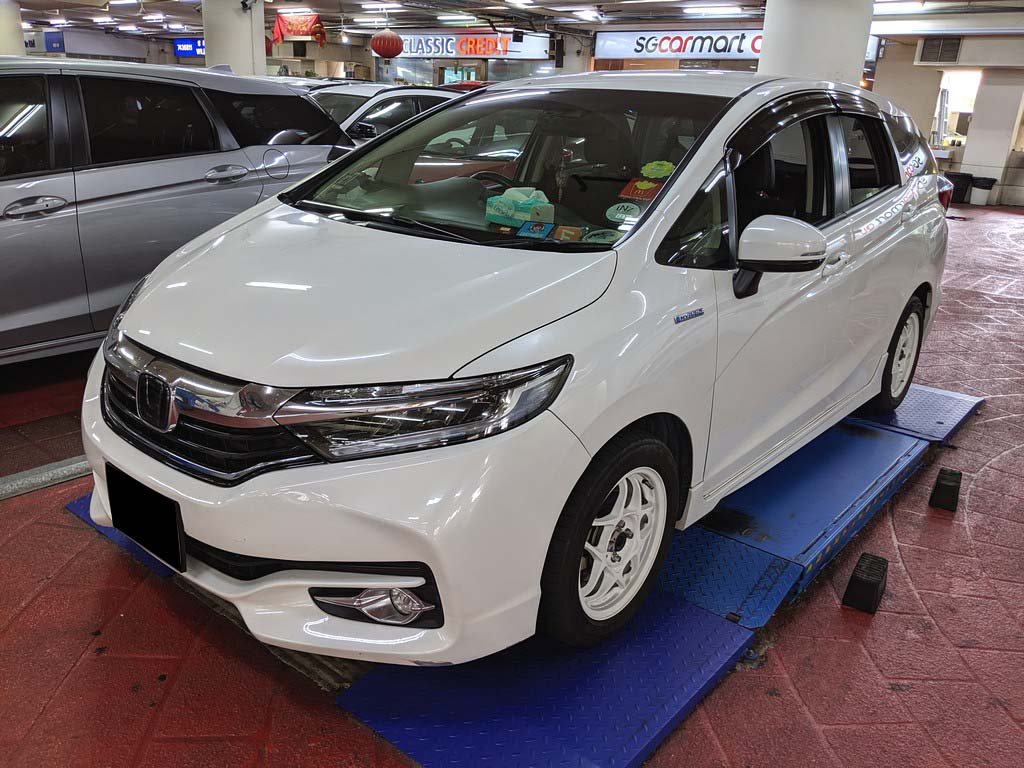 Honda Shuttle 1.5 Auto (Hybrid)