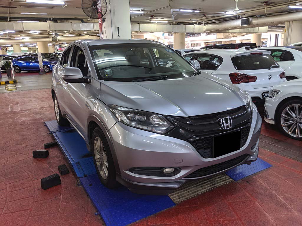 Honda Vezel 1.5X Auto (Hybrid)
