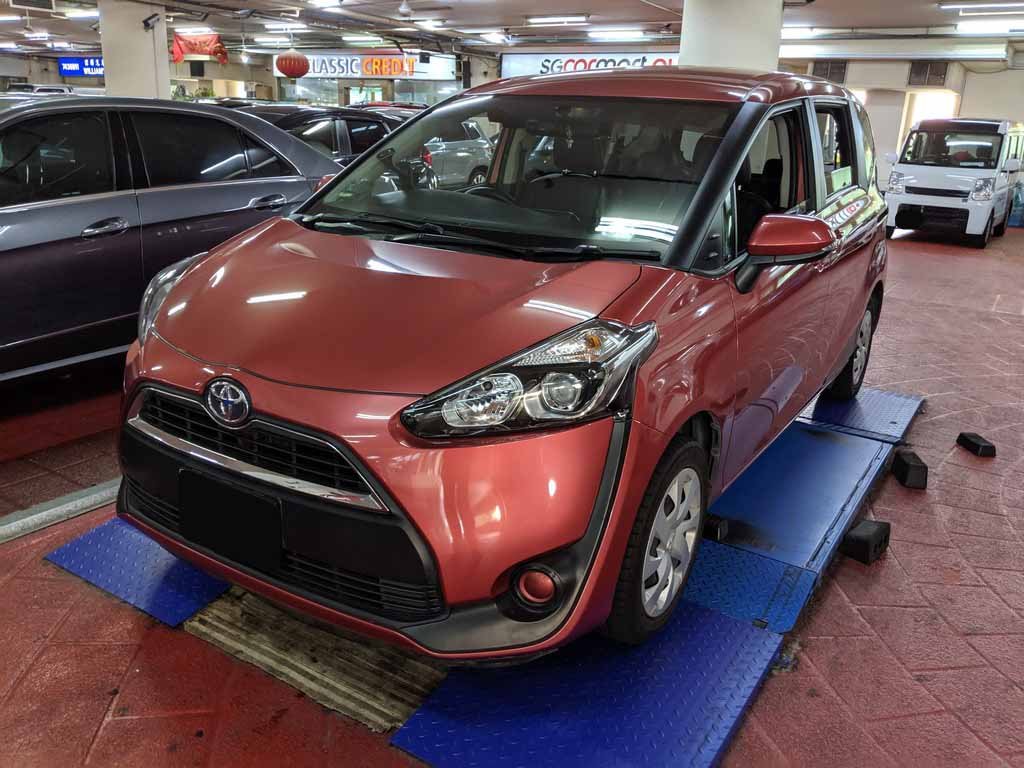 Toyota Sienta 1.5G Cvt