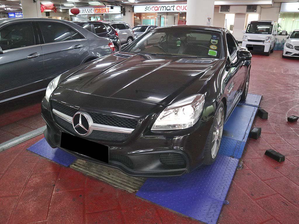 Mercedes Benz SLK 200 (COE Till 02/2032)