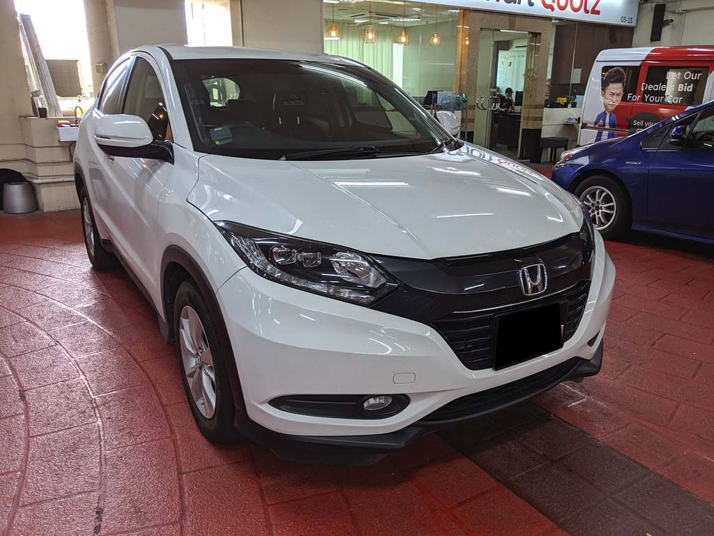 Honda Vezel 1.5X CVT