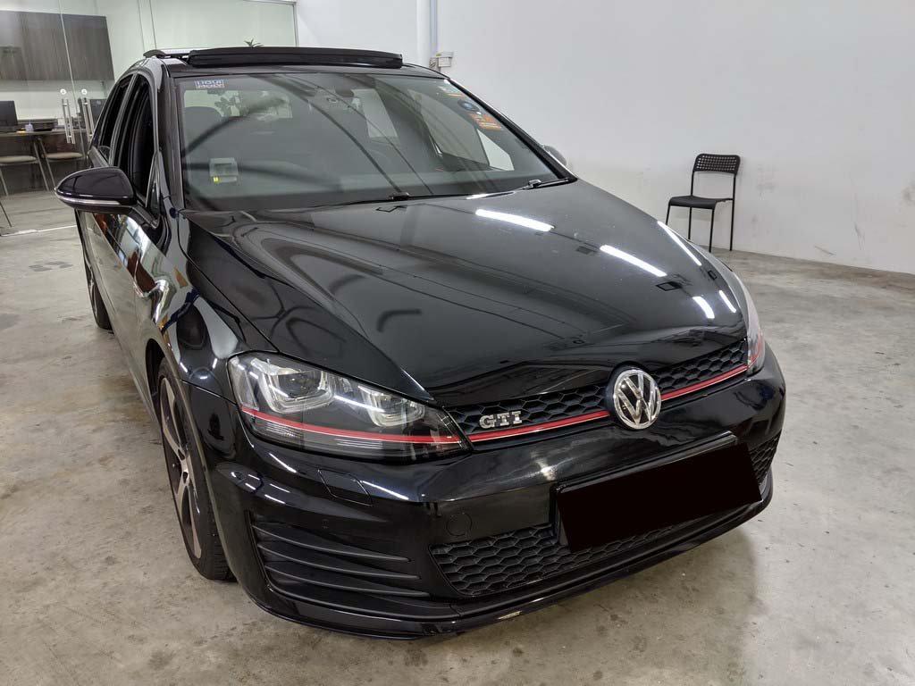 Volkswagen Golf GTI 2.0 TSI