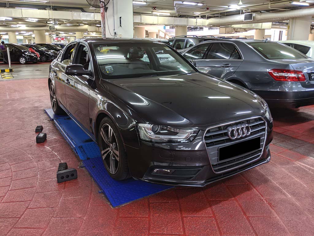 Audi A4 1.8 TFSI MU (navigation & Xenon)