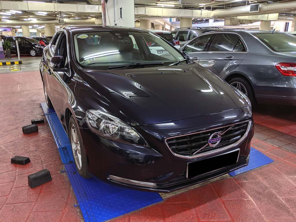 Volvo V40 T2 (A)