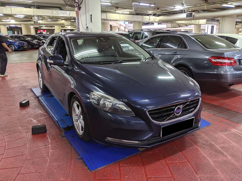 Volvo V40 D2 A/T ABS D/Airbag 2WD