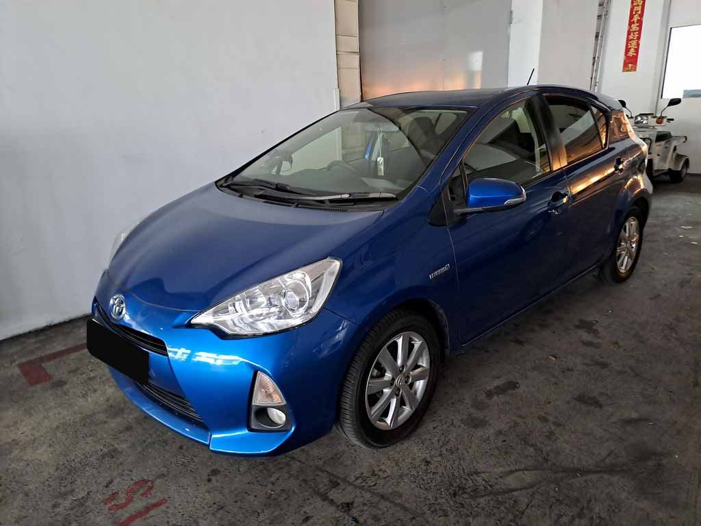 Toyota Prius C Cvt (COE Till 03/2032) (Hybrid)