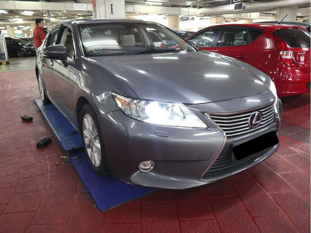 Lexus ES300H Luxury CVT (Hybrid)