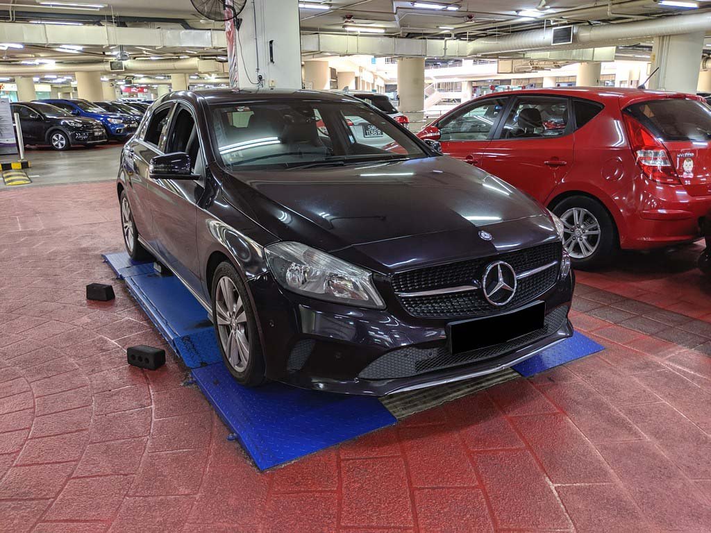 Mercedes Benz A200 FL Style (R17 HLG)
