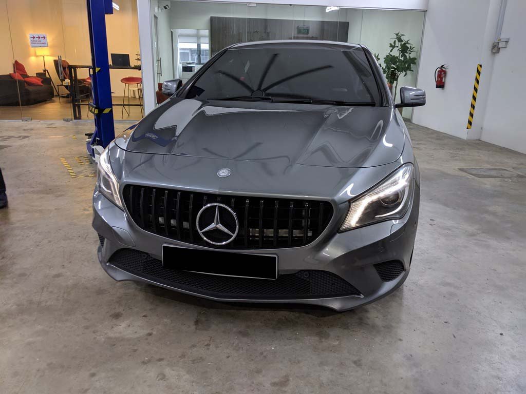 Mercedes Benz Cla180 (r18 Bi)