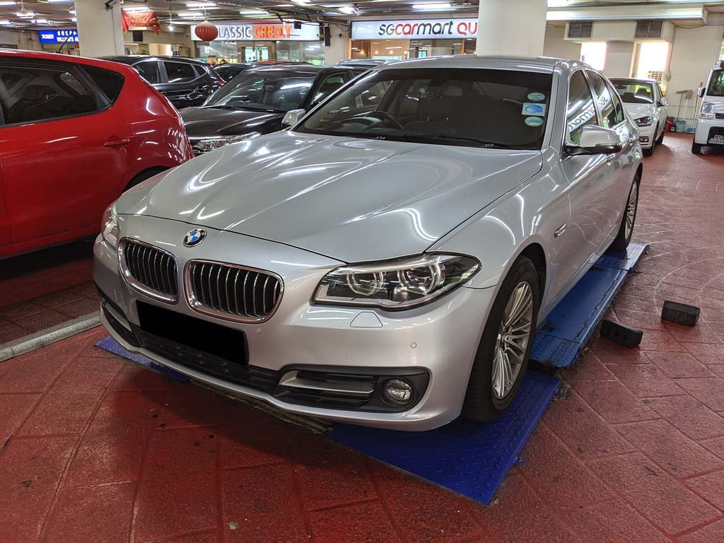 BMW 520I AT D/AB 2WD 4DR LED NAV