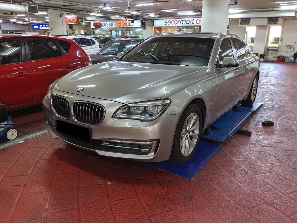 BMW 730LI AT D/AB 4DR SR LED DSC NAV HUD