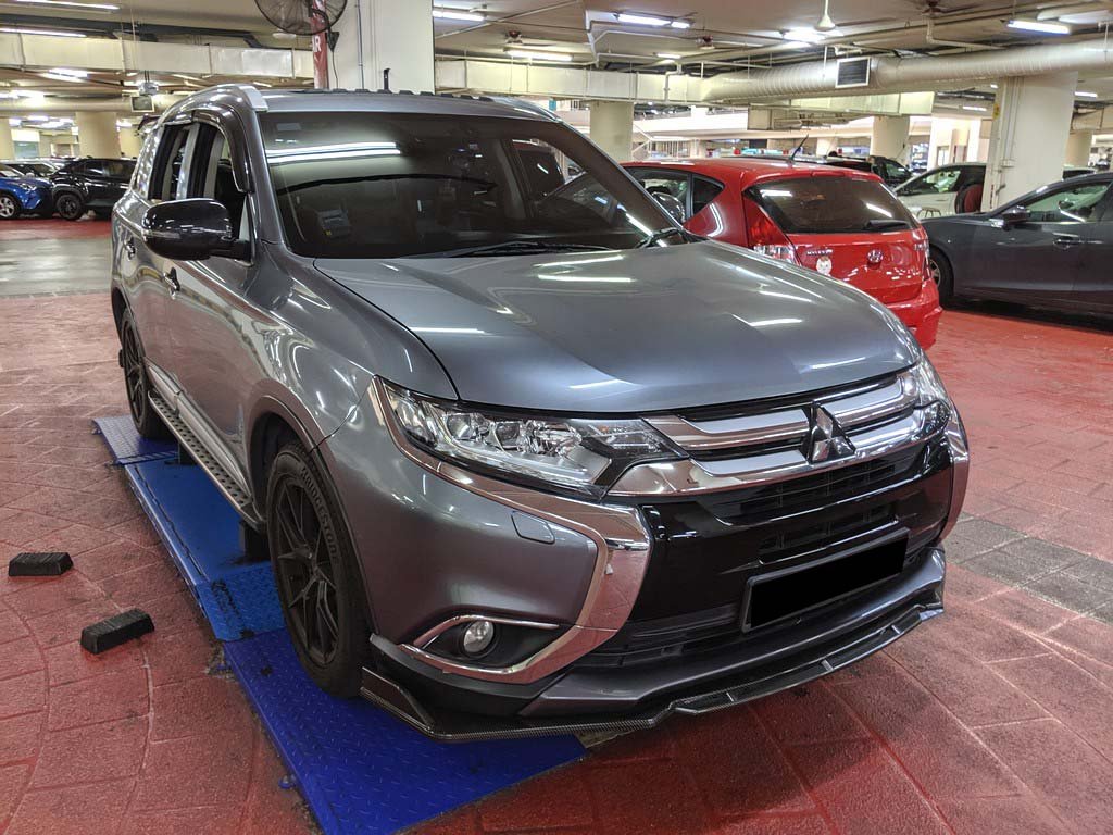 Mitsubishi Outlander 2.4 CVT AWD Sunroof Facelift