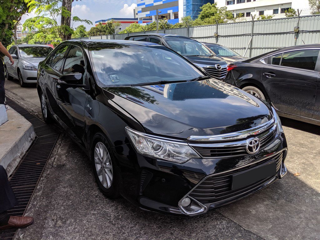 Toyota Camry 2.0 Auto
