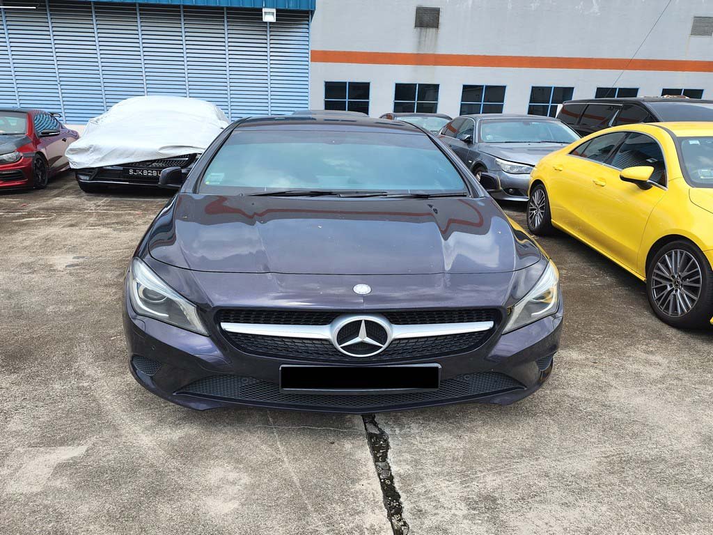 Mercedes Benz CLA180 (R18 BI)