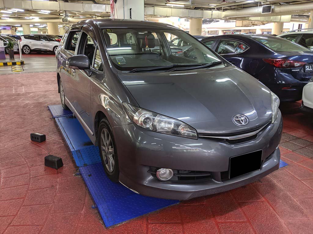 Toyota Wish 1.8 CVT