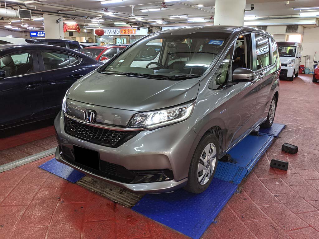 Honda Freed 1.5G Auto (Hybrid)