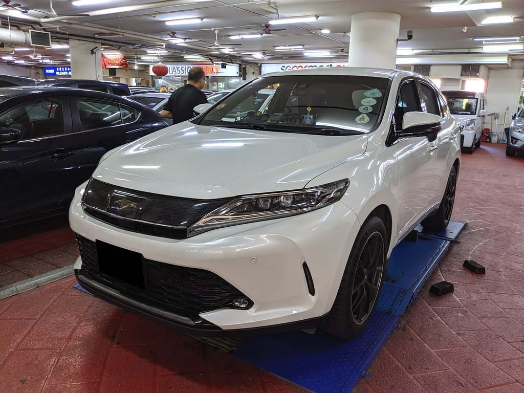Toyota Harrier M Grade