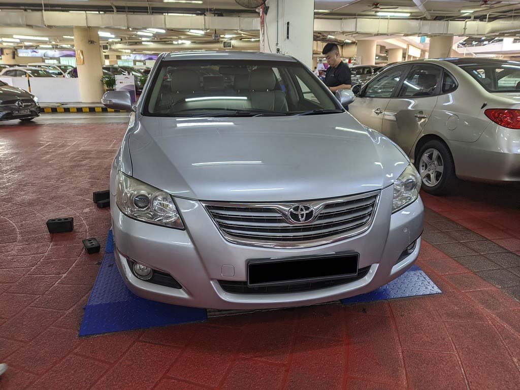 Toyota Camry 2.0 Auto (COE Till 01/2024)