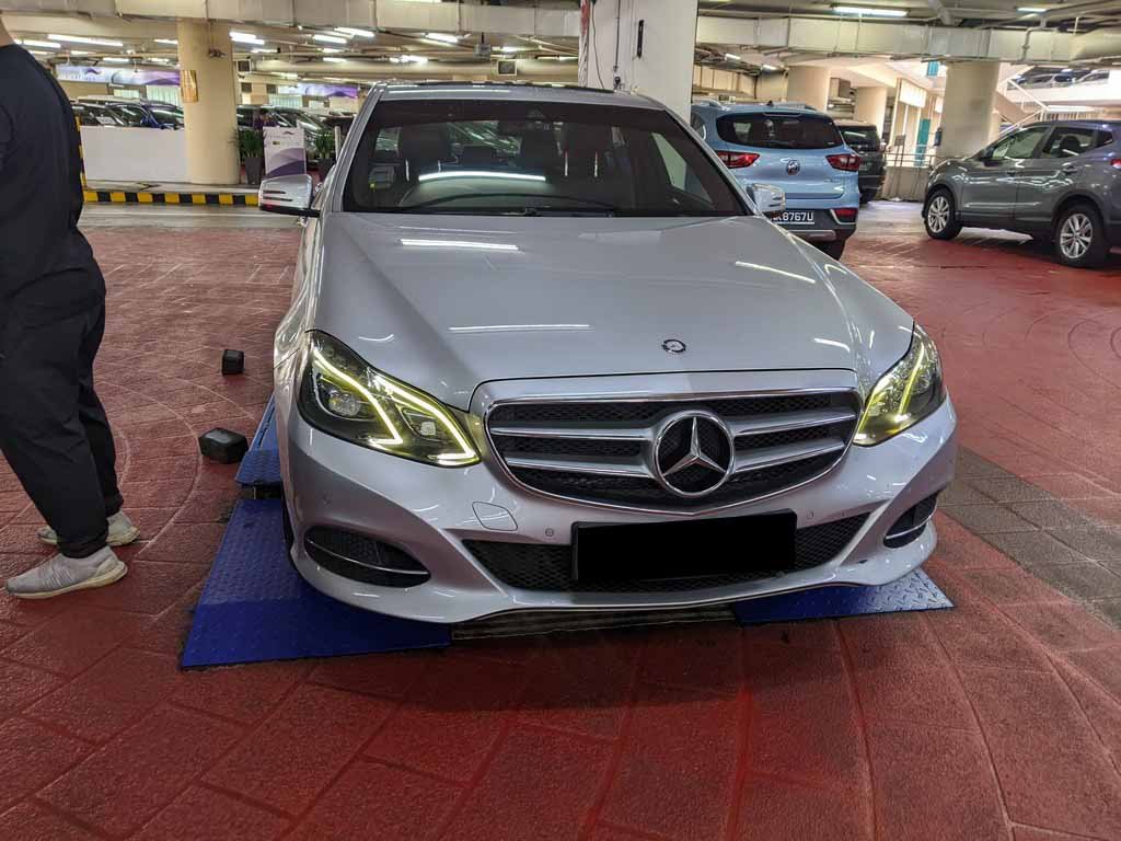 Mercedes Benz E250 Cgi A