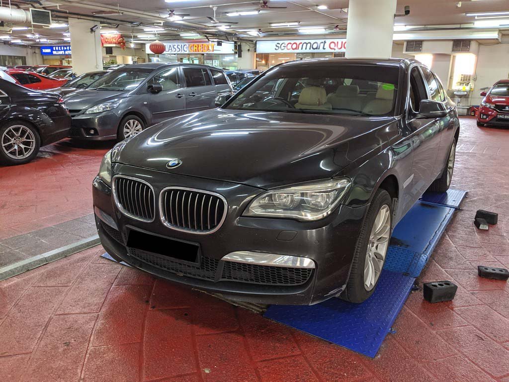 BMW 740I At Led DSC Nav Hud M Sport