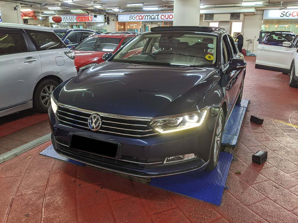 Volkswagen Passat B8 1.8 TFSI At Sunroof