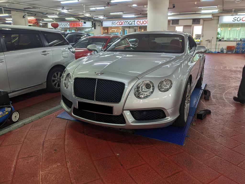 Bentley Continental Gt V8