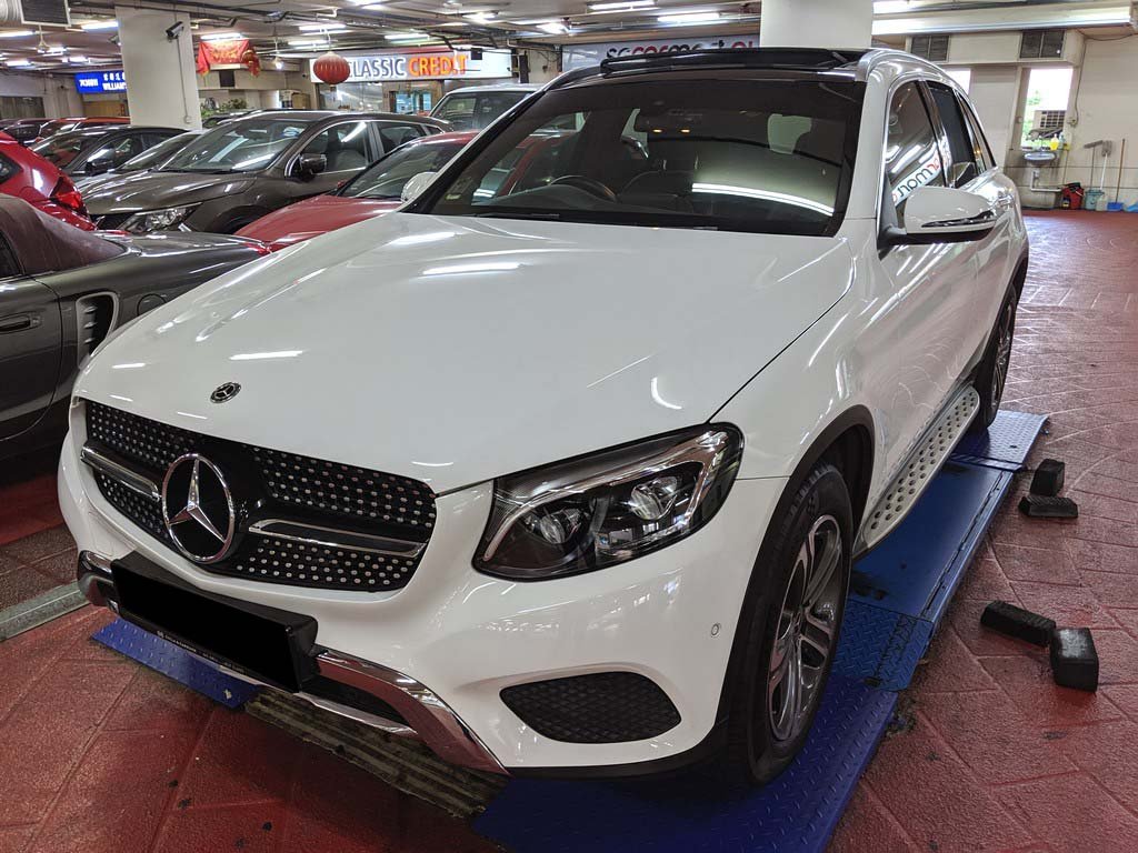 Mercedes Benz GLC250 4Matic (R18 Led SR)