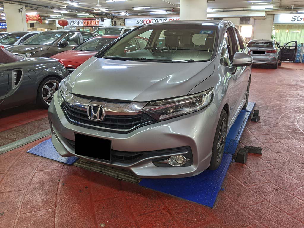 Honda Shuttle 1.5 Auto (Hybrid)