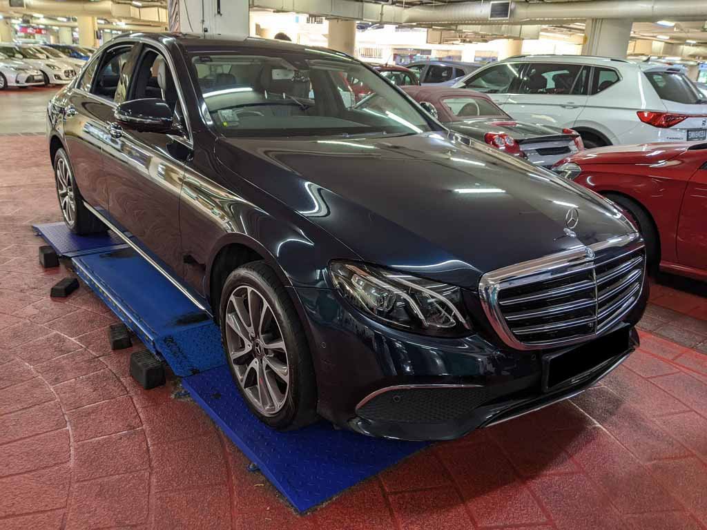 Mercedes Benz E200 Exclusive (r18 Led)