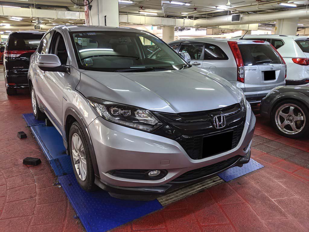 Honda Vezel 1.5X Auto (Hybrid)