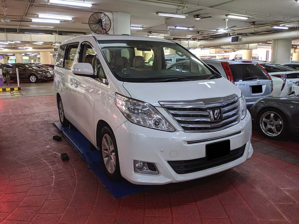 Toyota Alphard 2.4 Moonroof CVT