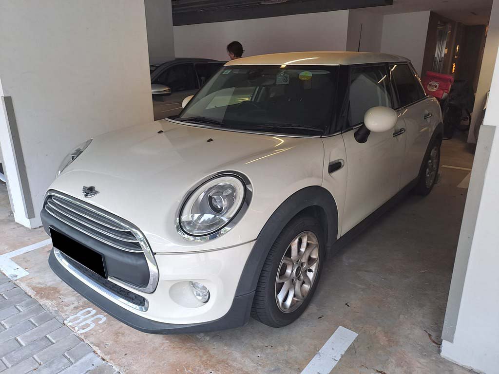 Mini One 5DR HB 1.2 A/T D/AB ABS DSC