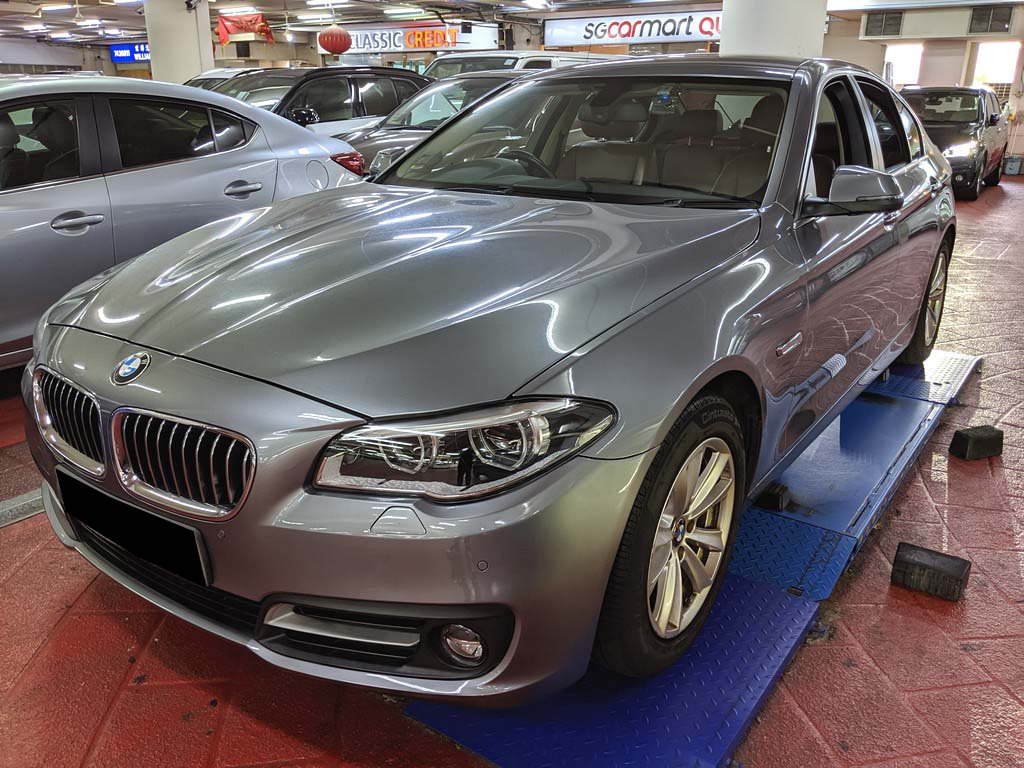 BMW 520I AT D/AB 2WD 4DR LED NAV