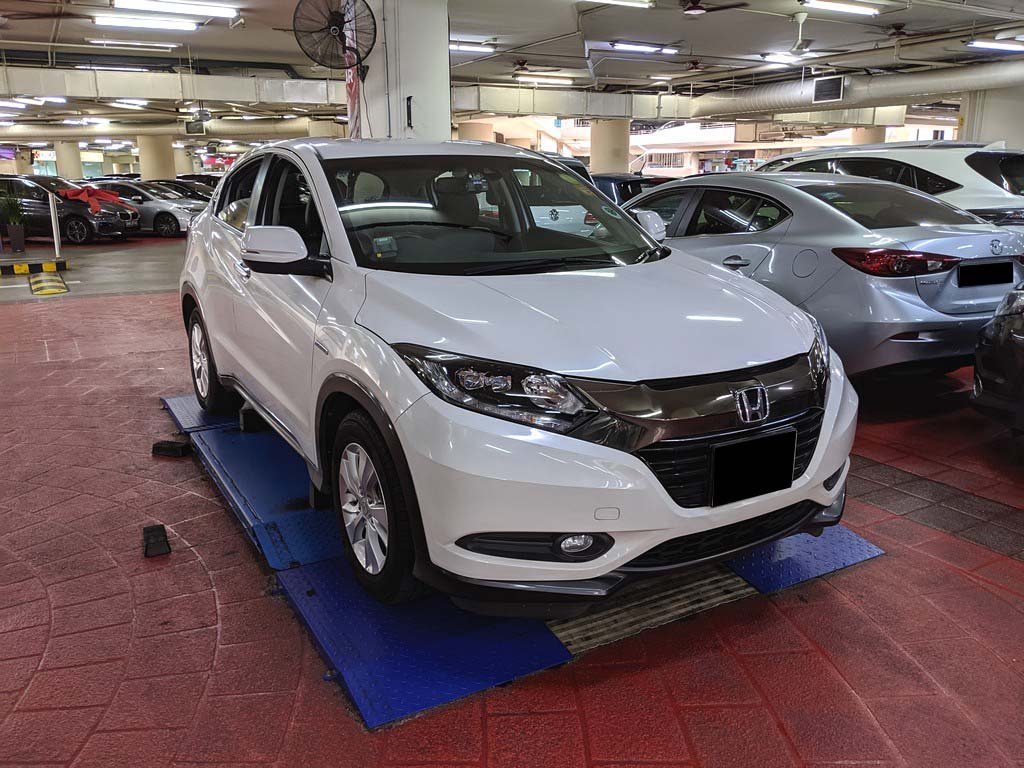 Honda Vezel 1.5X A (Hybrid)