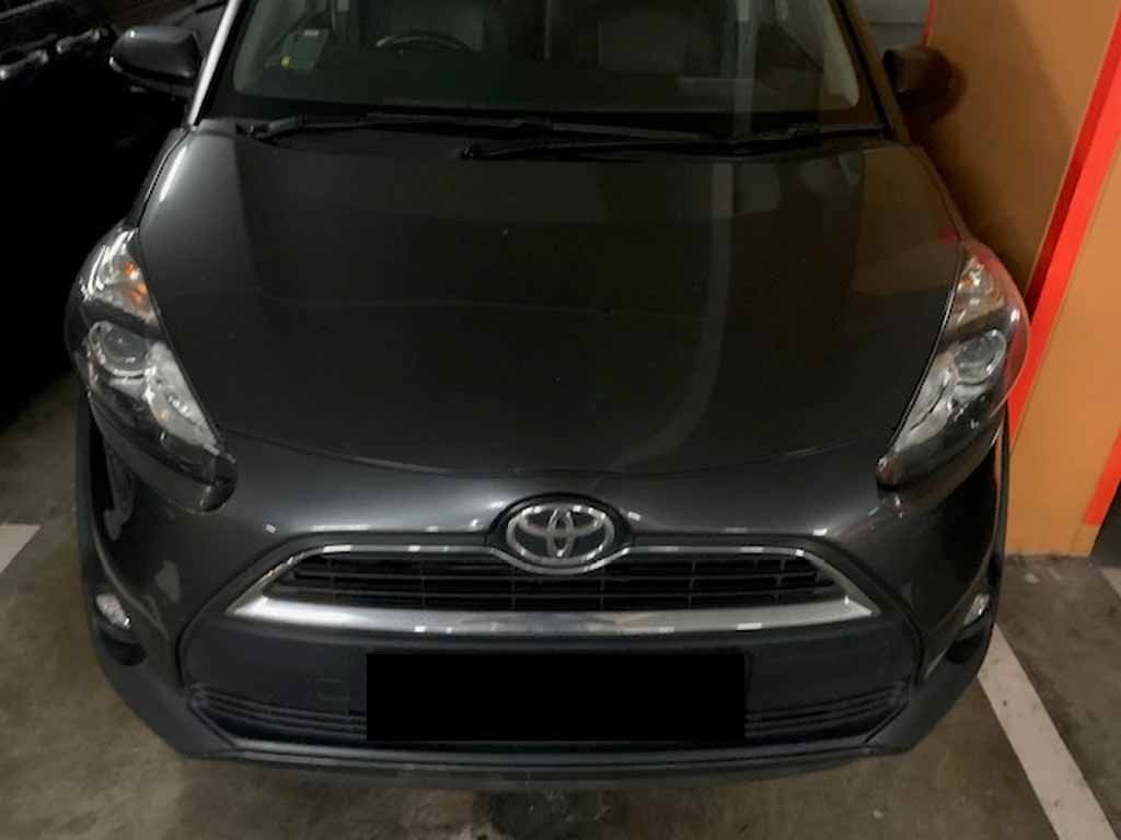 Toyota Sienta Standard (Auto)