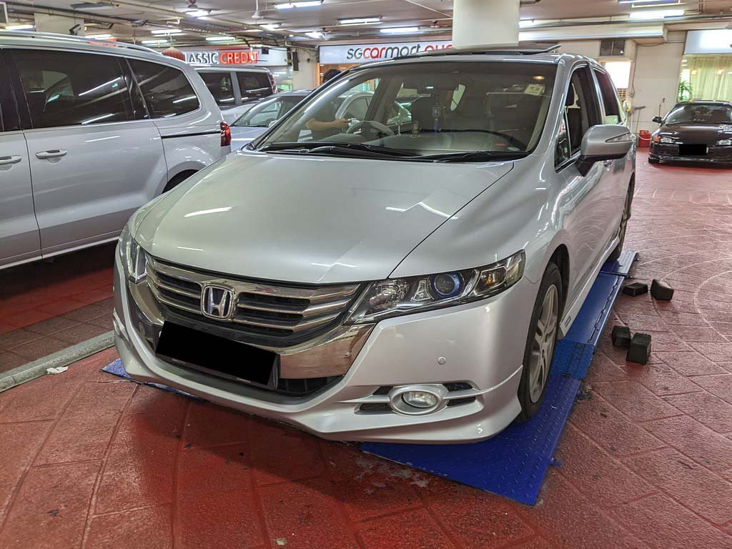 Honda Odyssey 2.4L Sunroof (COE TILL 11/2032)