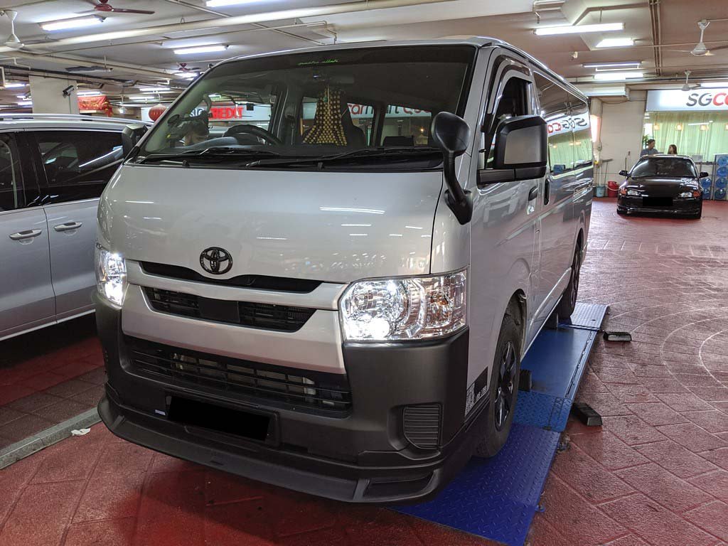 Toyota Hiace DX 2.0 Auto