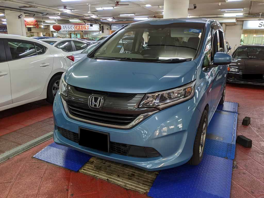 Honda Freed 1.5G Auto (Hybrid)