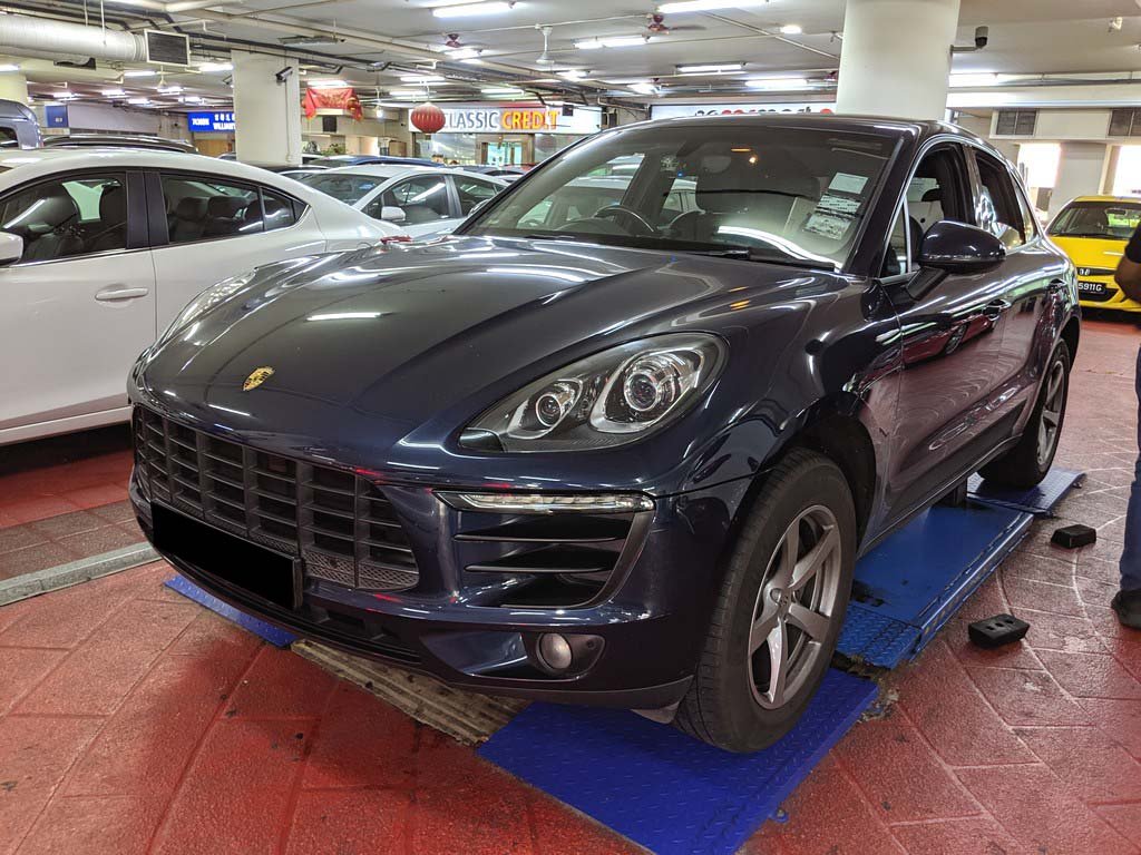 Porsche Macan 2.0 A/T ABS D/Airbag AWD
